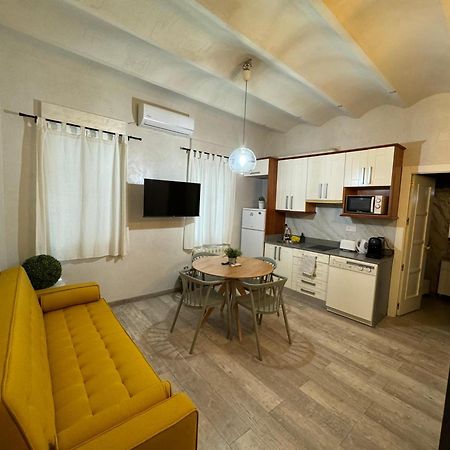 Ama Madrid Santa Ana Apartment Exterior photo